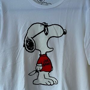 Uniqlo x KAWS x Peanuts exclusive collab white tshirt size medium